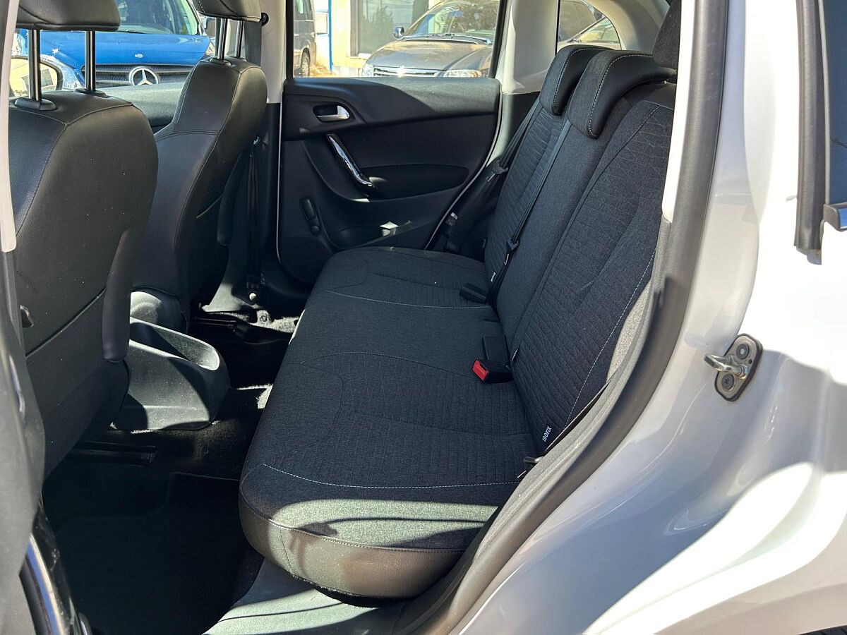 CITROEN C3 COLLECTION 1.2 AUTO SPANISH LHD IN SPAIN ONLY 28000 MILES SUPERB 2016